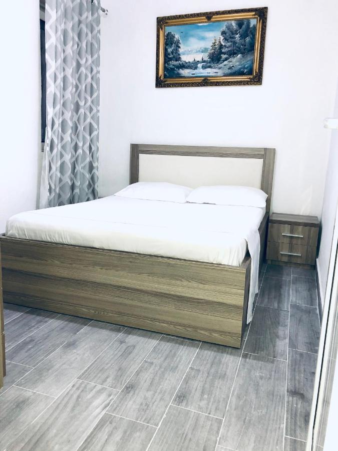 Sandri Apartment Himare Exterior photo